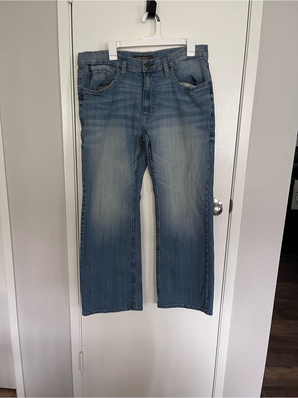 Men's Light Blue Bootcut Jeans - Classic Casual Style